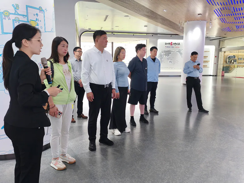 聚焦湾区规划 共商合作未来——郑定辉率团出席“中原侨商粤澳行”，感受珠海城市魅力探寻发展新机