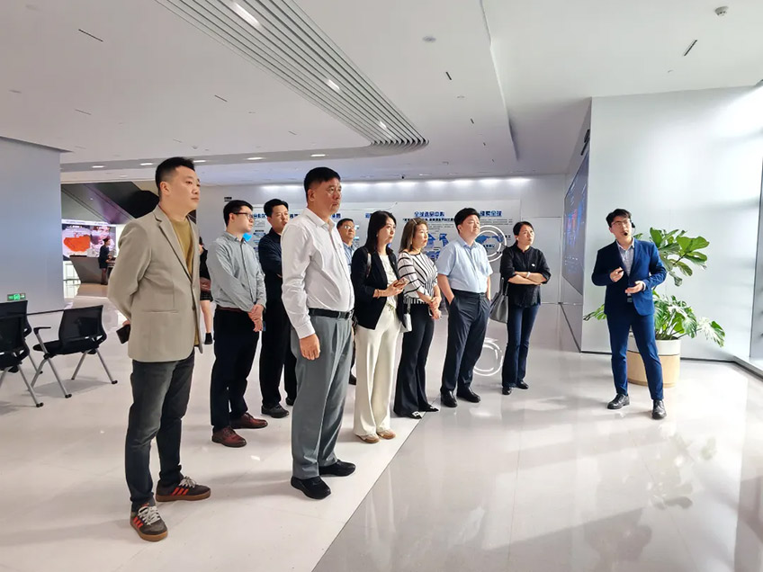 聚焦湾区规划 共商合作未来——郑定辉率团出席“中原侨商粤澳行”，感受珠海城市魅力探寻发展新机