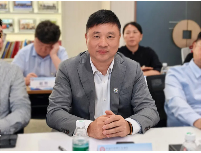 聚焦湾区规划 共商合作未来——郑定辉率团出席“中原侨商粤澳行”，感受珠海城市魅力探寻发展新机