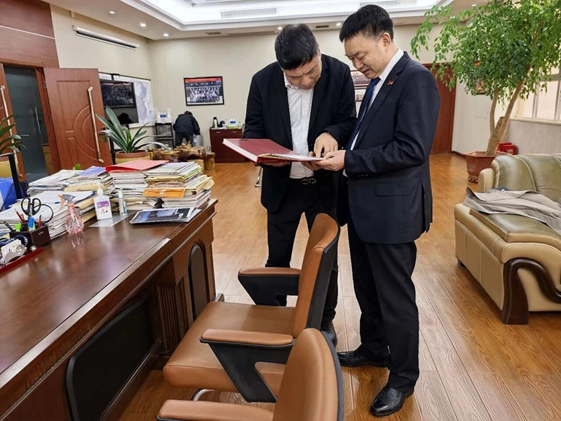 中国侨商联合会副会长邝远平一行莅临河南泰油谷投资集团考察交流